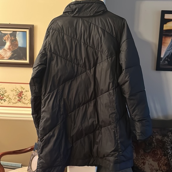 Warm Columbia microfiber winter coat, black XL - Picture 6 of 13
